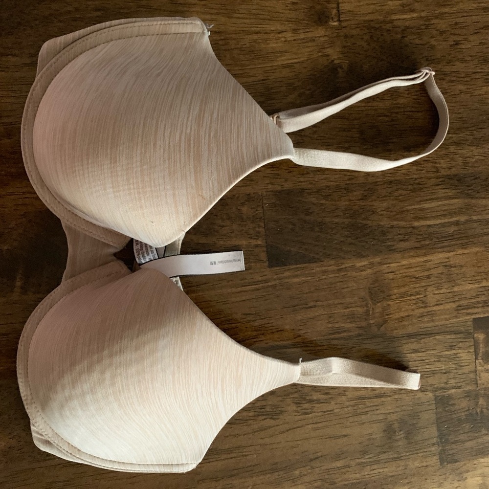 Victoria’s Secret uplift semi Demi bra.